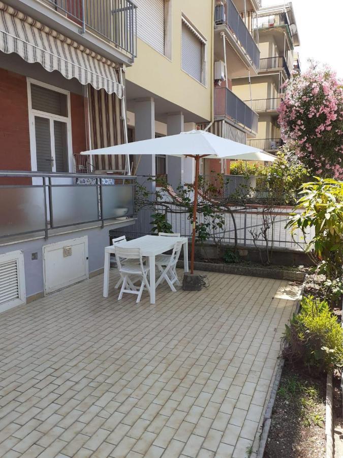 Casa Blu Apartment Follonica Bagian luar foto